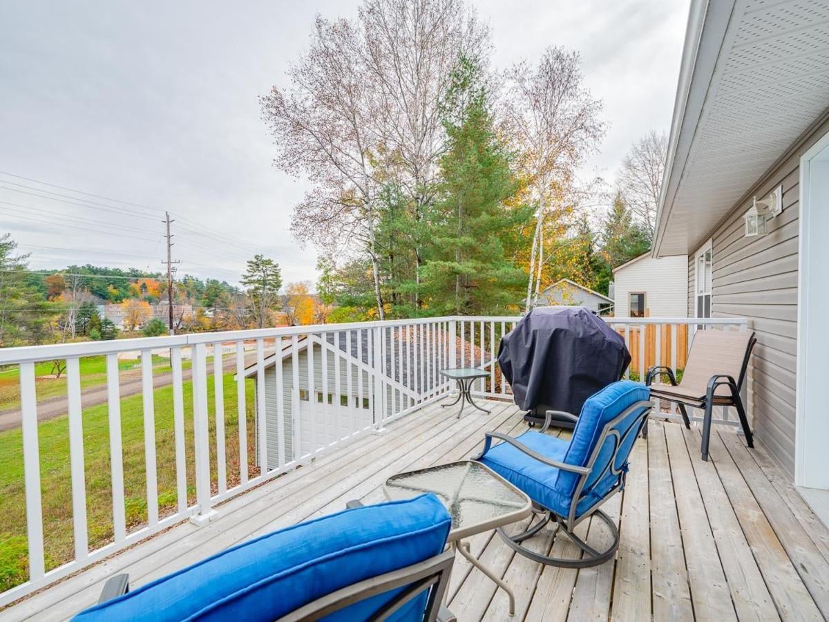 Point Of View I 55 Smarttv I Riverside I Sleeps 5 Bancroft Exterior photo